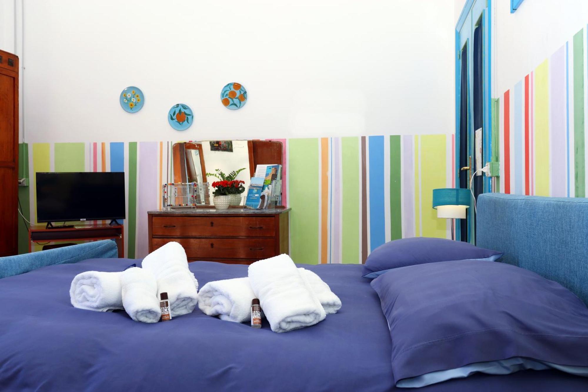 Casa Di Chiara Hostel Κρότωνας Εξωτερικό φωτογραφία